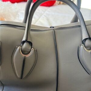 Elegant Gray Handbag